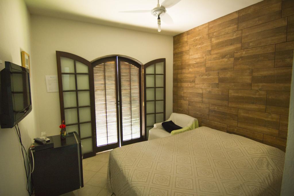 Haleiwa Chales E Suites - A Guest House Do Prumirim أوباتوبا المظهر الخارجي الصورة