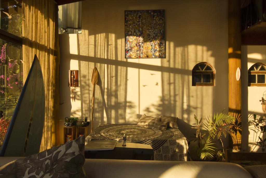 Haleiwa Chales E Suites - A Guest House Do Prumirim أوباتوبا المظهر الخارجي الصورة